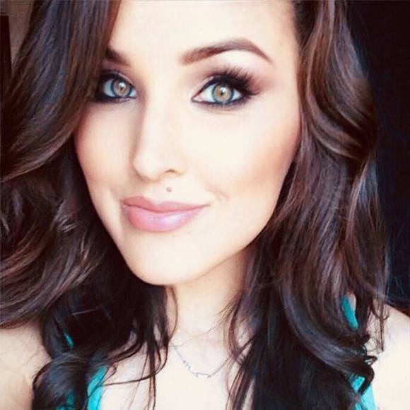 Meet your Posher, Асель - Picture 1 of 1